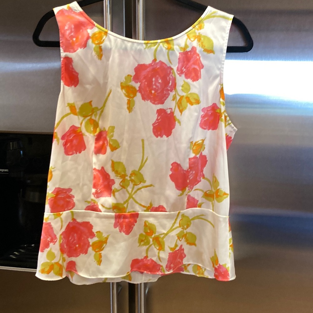 Ann Taylor top. Size 6